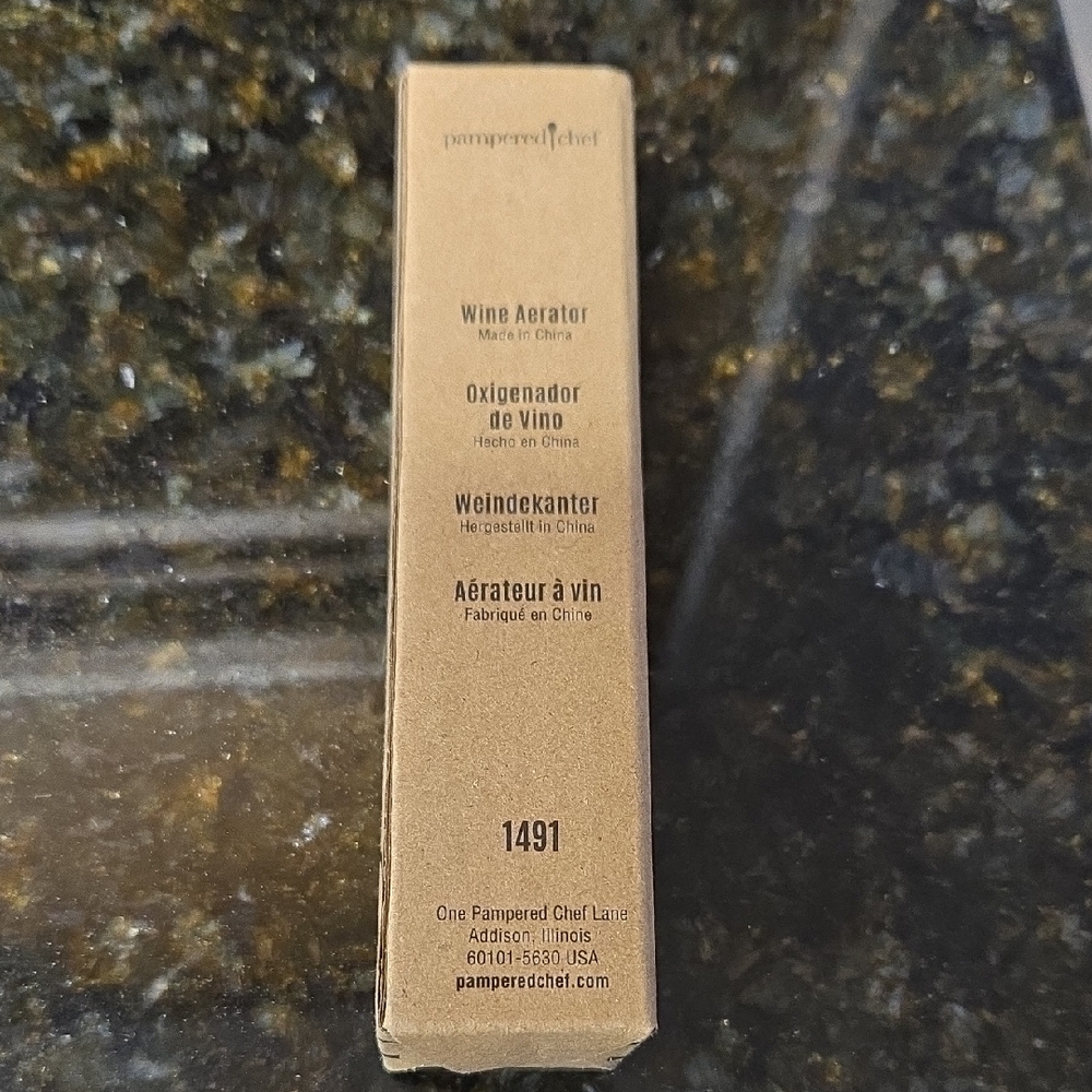 Pampered Chef Wine Aerator NIB